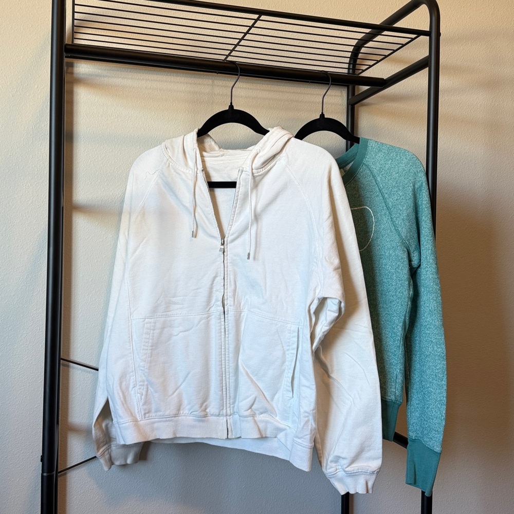 Women’s Small Sweatshirt/Sweater Lot